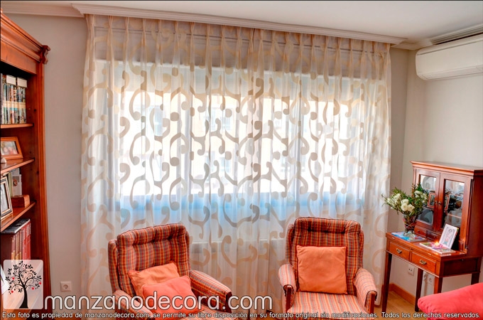 Cortinas-triple-pliegue-salon