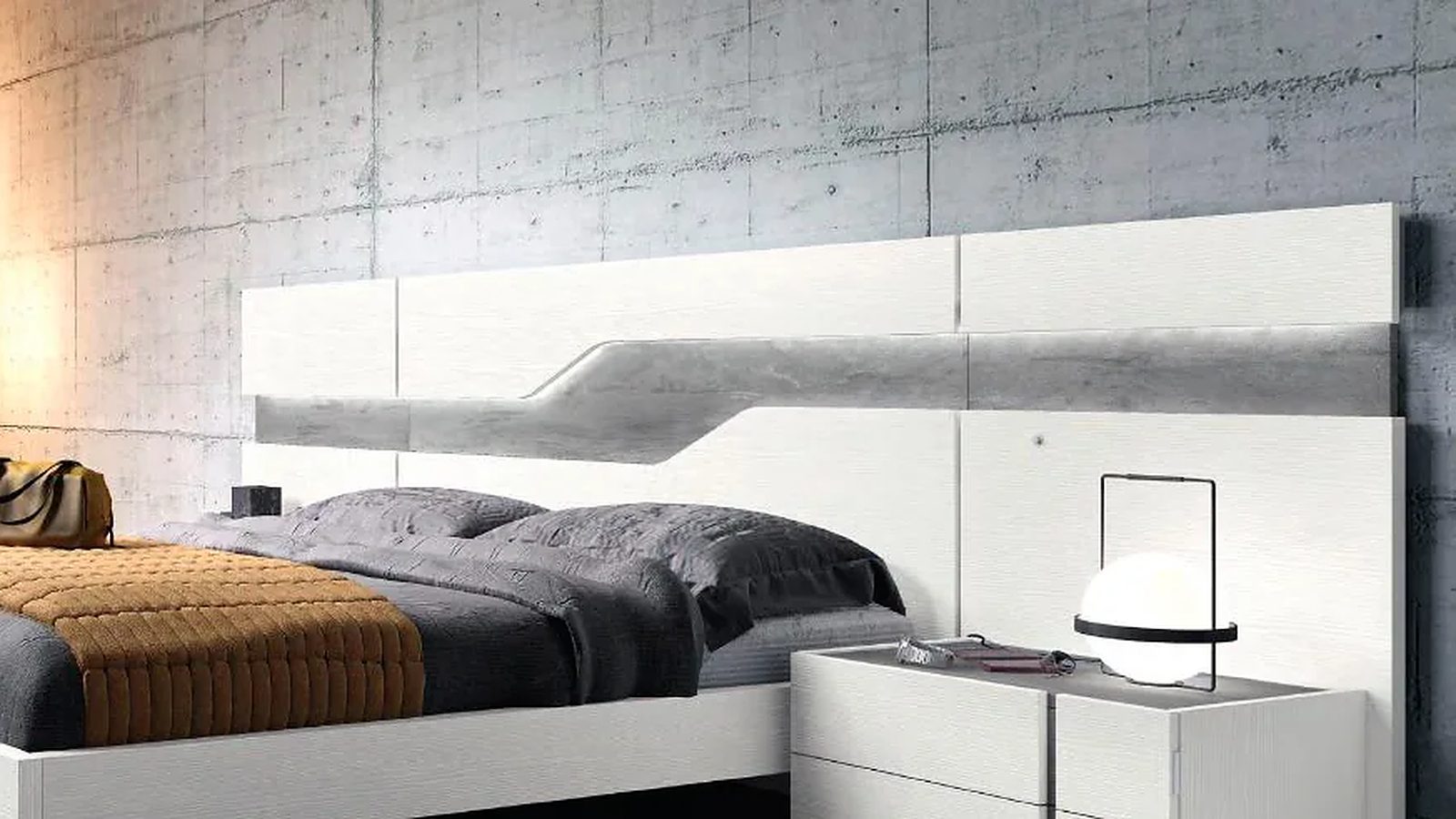 Dormitorio con cabecero blanco de pared a pared con una franja gris, mesita blanca y lámpara de globo