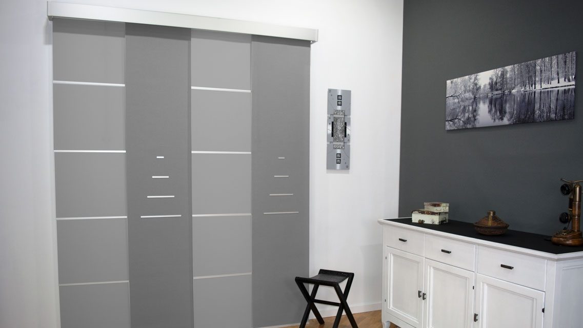 Paneles japoneses decorativos en gris y blanco con varillas de aluminio